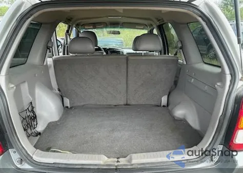 2002 Mazda Tribute Es V6/Lx V6 z USA, uszkodzony, nr VIN 4F2YU08182KM54024